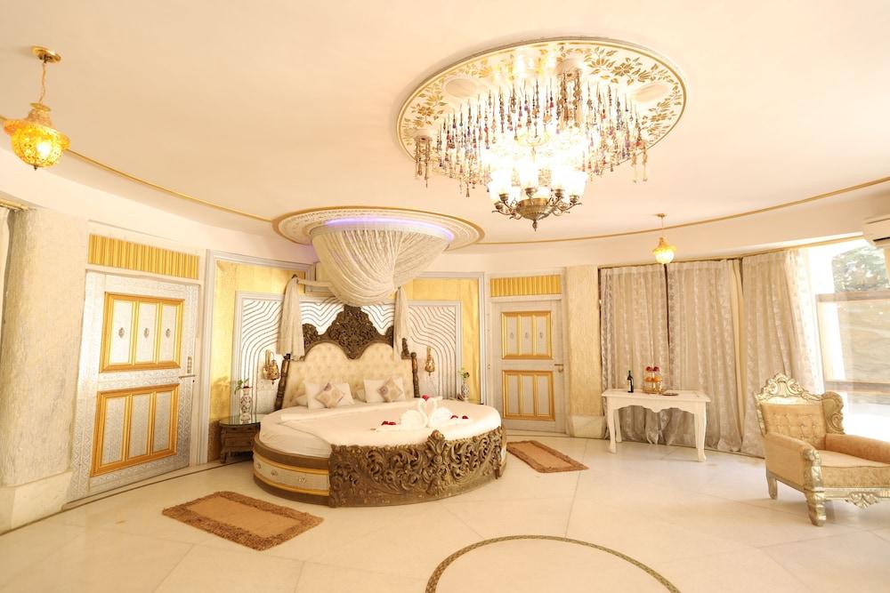 Lohagarh Fort Resort Kukas Extérieur photo