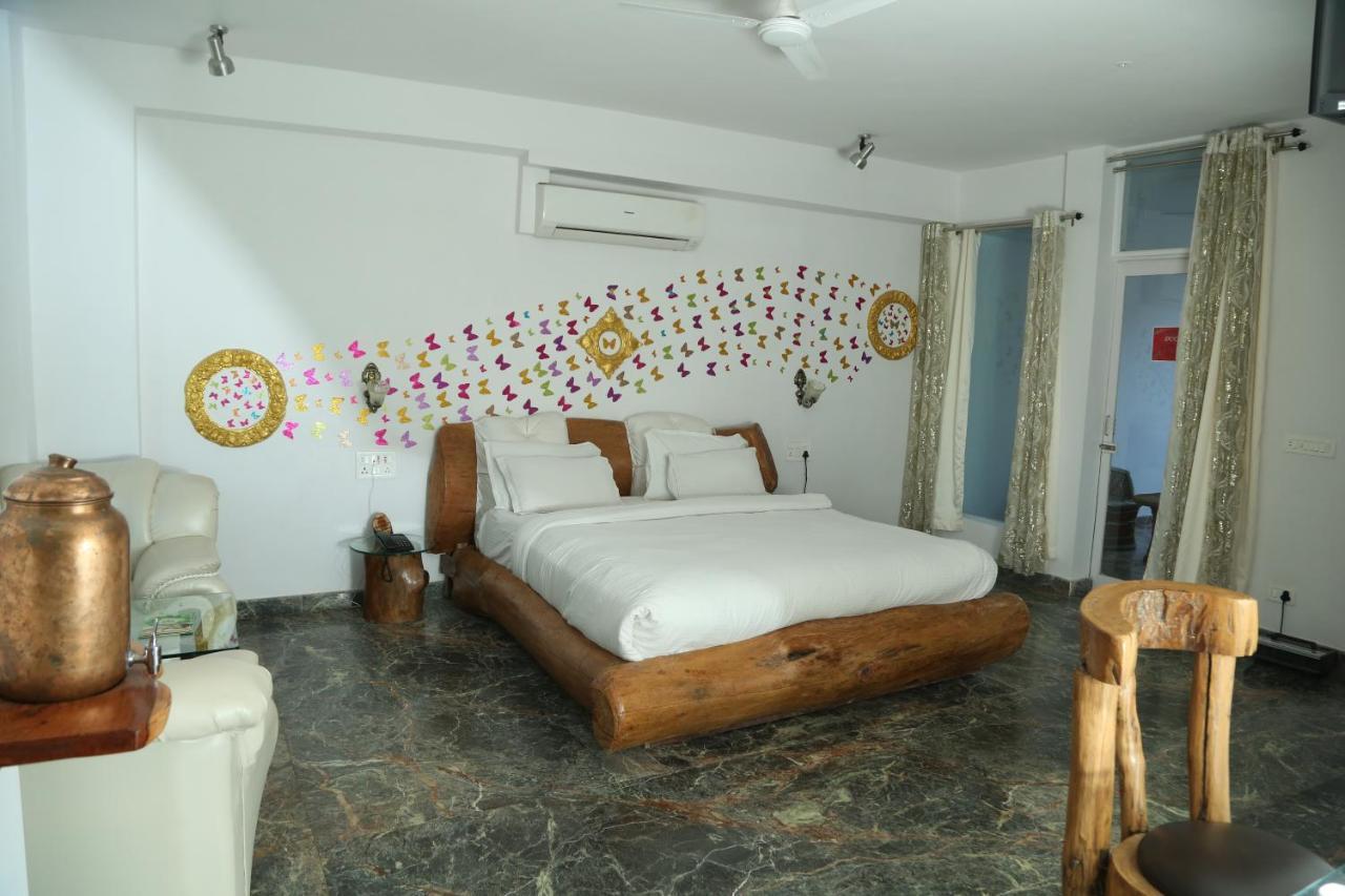 Lohagarh Fort Resort Kukas Extérieur photo