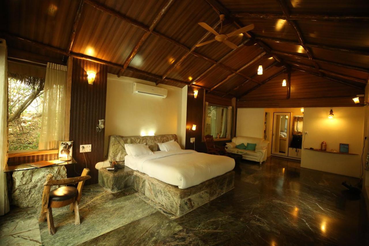 Lohagarh Fort Resort Kukas Extérieur photo