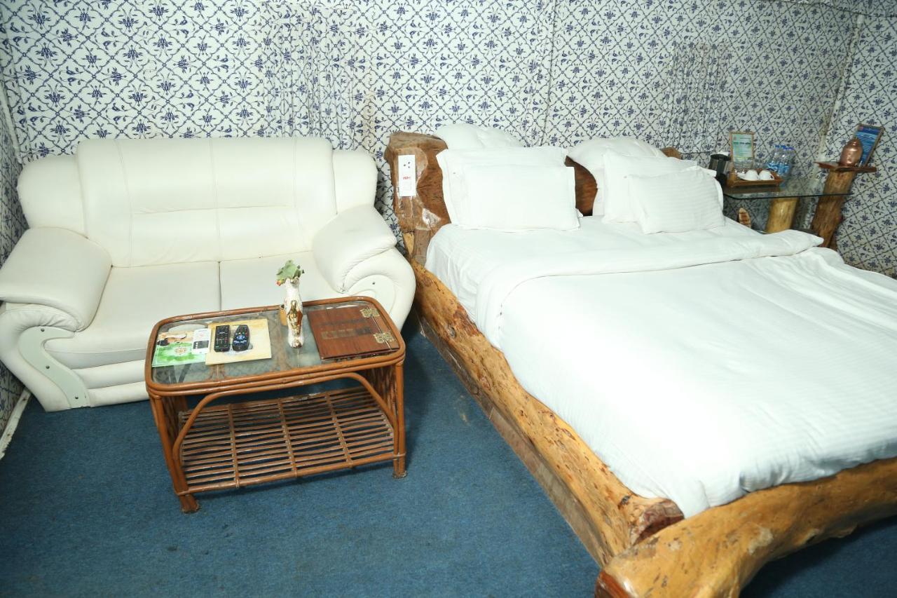 Lohagarh Fort Resort Kukas Extérieur photo